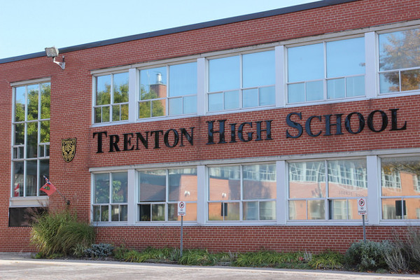 Trường Trung Học Trenton High School  – Trenton, Ontario, Canada