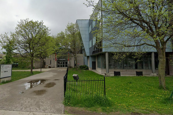 Trường Trung Học St. Oscar Romero Catholic Secondary School – Toronto, Ontario, Canada