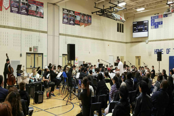 Trường Trung Học Abbey Park High School – Oakville, Ontario, Canada