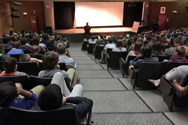 Trường Trung Học J.M.A. Armstrong – Salisbury, New Brunswick, Canada