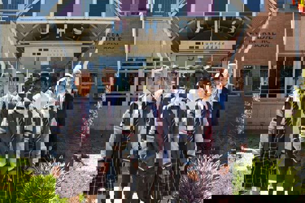 Trường Trung Học Underdale High School - South Australia, Úc