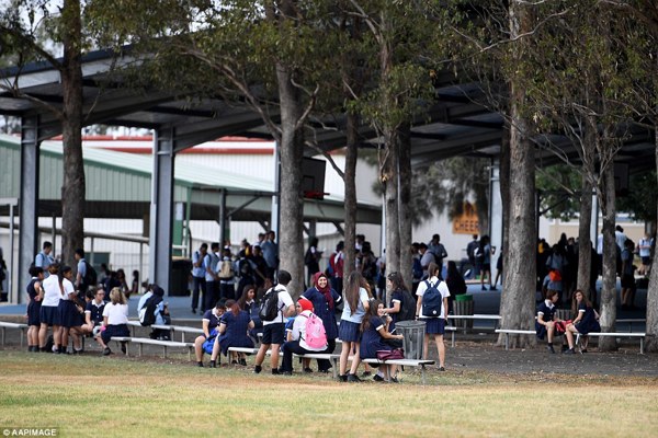 Trường Trung Học Bonnyrigg High School - New South Wales, Úc