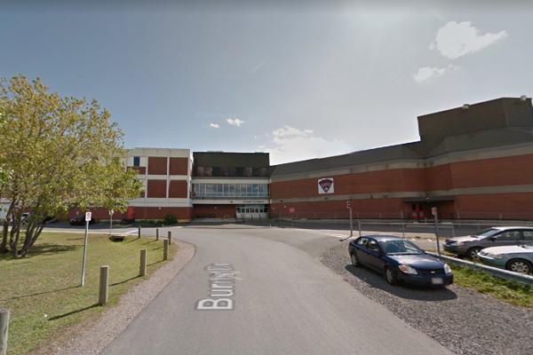 Trường Trung Học Bathurst High School – Bathurst, New Brunswick, Canada