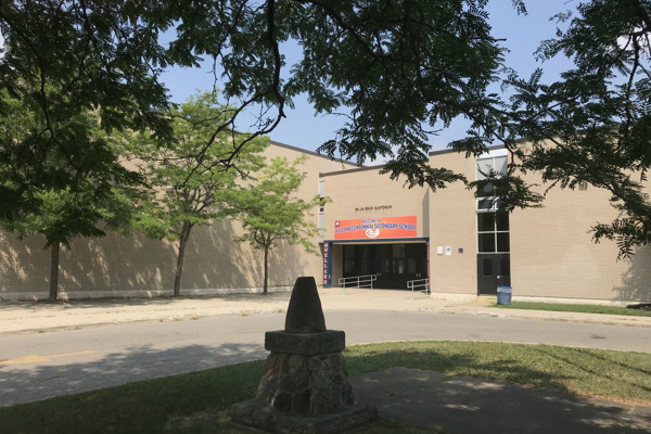 Trường Trung Học Welland Centennial Secondary School – Welland, Ontario, Canada