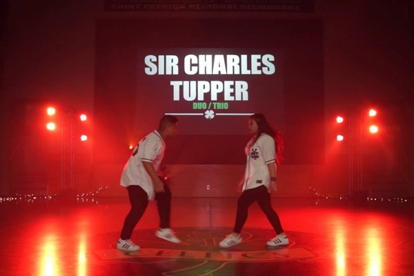 Trường Trung Học Công Lập Sir Charles Tupper Secondary School - Vancouver, British Columbia, Canada