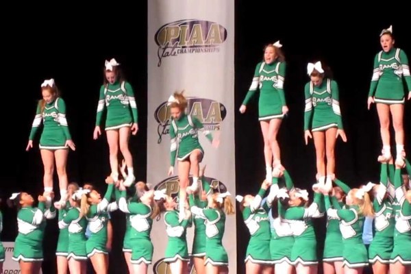 Trường Trung Học  Central Memorial High School - Calgary, Alberta, Canada