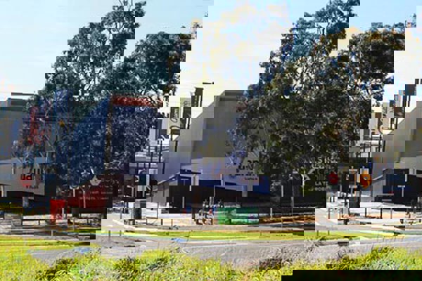 Trường Trung Học Charles La Trobe P-12 College - Victoria, Úc