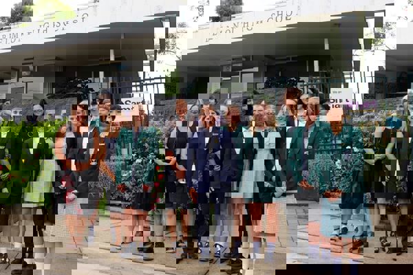 Trường Trung Học Belmont High School - Victoria, Úc