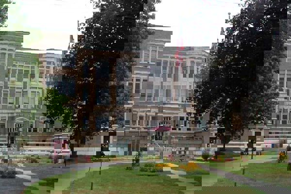 New York - Trường Trung Học Our Lady of Lourdes High School - USA