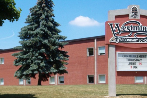 Trường Trung Học Westminster Secondary School - London, Ontario, Canada