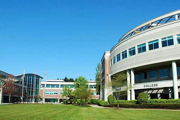 British Columbia - Trường Trung Học Coquitlam College High School – Canada