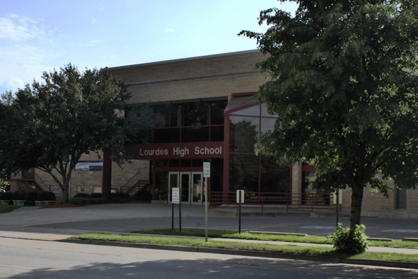 Minnesota - Trường Trung Học Lourdes High School - USA