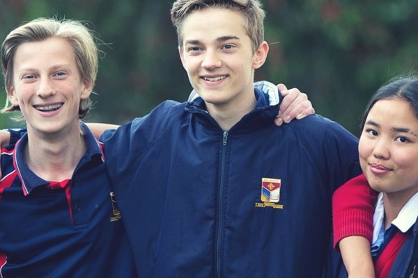 Trường Trung Học Tư Thục Nazareth College - Victoria, Úc