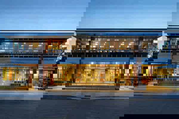 Vermont - Trường Trung Học Rice Memorial High School - USA