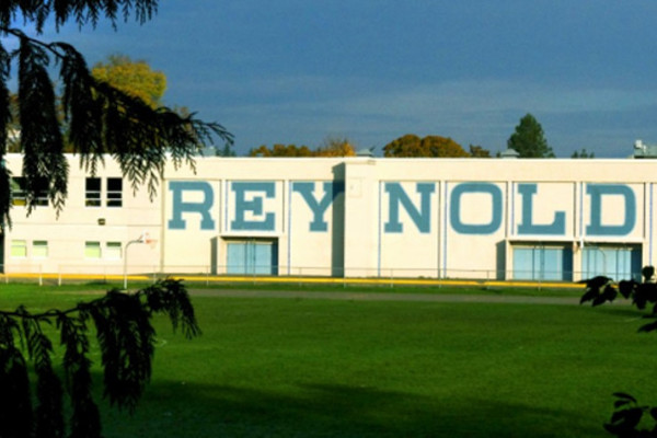 Trường Trung Học Reynolds Secondary School - Saanich, British Colombia, Canada