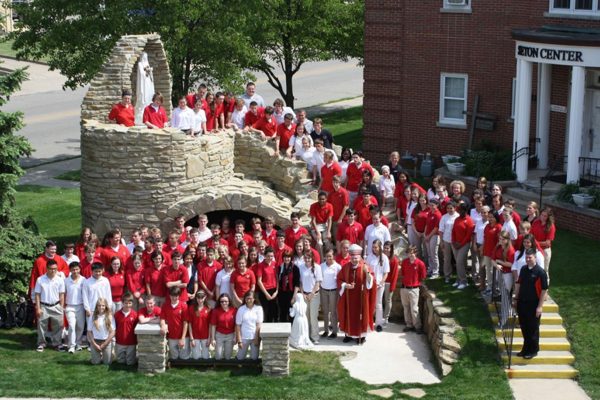 Michigan - Trường Trung Học St. Philip Catholic Central High School - USA