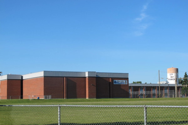 Trường Trung Học Miramichi Valley High School – Miramichi, New Brunswick, Canada