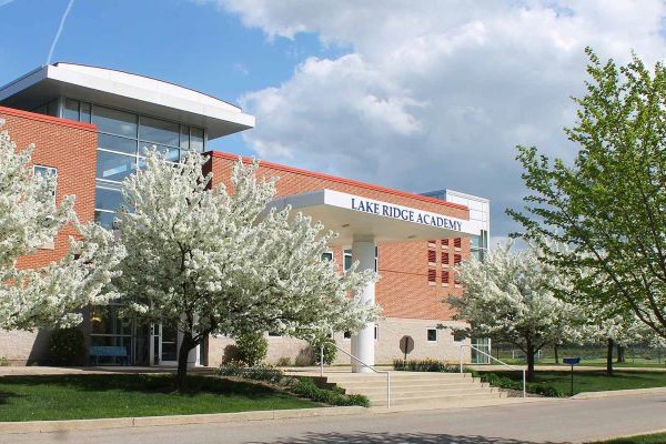 Ohio - Trường Trung Học Lake Ridge Academy - USA
