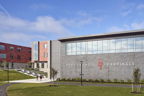 Massachusetts- Trường Trung Học Pope Francis Preparatory School