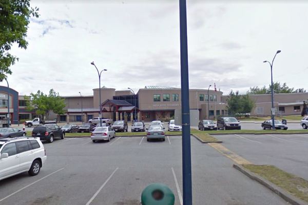 Trường Trung Học ​Hugh Boyd Secondary School – Richmond, British Columbia, Canada