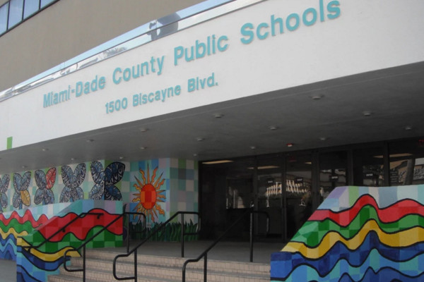 Florida - Trường Trung Học Miami Dade County Public Schools - USA