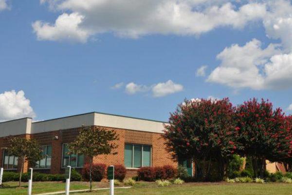 Virginia - Trường Trung Học Kenston Forest School - USA