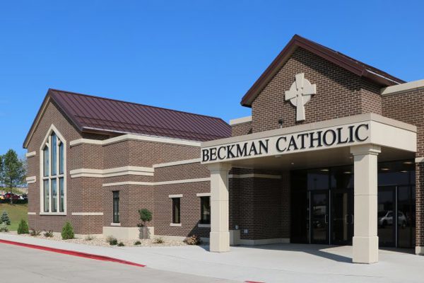 Iowa - Trường Trung Học Beckman Catholic High School - USA