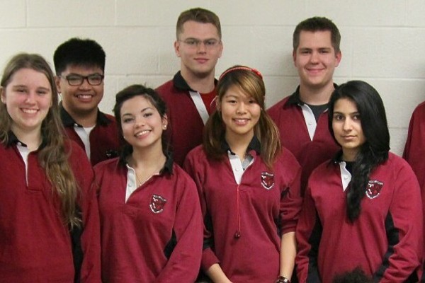 Trường Trung Học St. Thomas Aquinas Secondary School – Brampton, Ontario, Canada