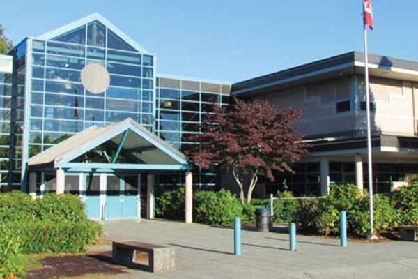 Trường Trung Học Walnut Grove Secondary School - Walnut Grove, Langley, British Columbia, Canada