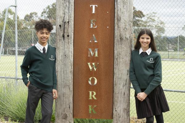 Trường Trung Học Doncaster Secondary College - Victoria, Úc