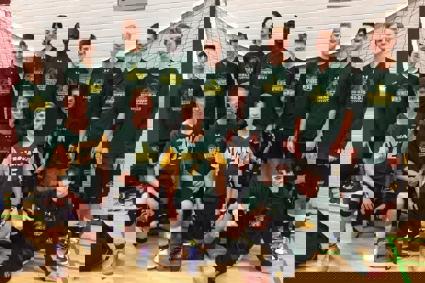 Trường Trung Học  Bowness High School - Calgary, Alberta, Canada