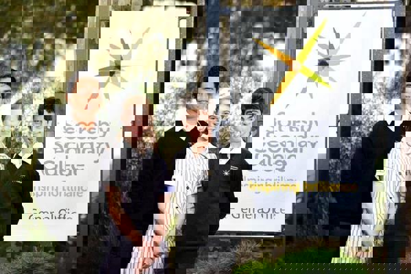 Trường Trung Học Scoresby Secondary College - Victoria, Úc