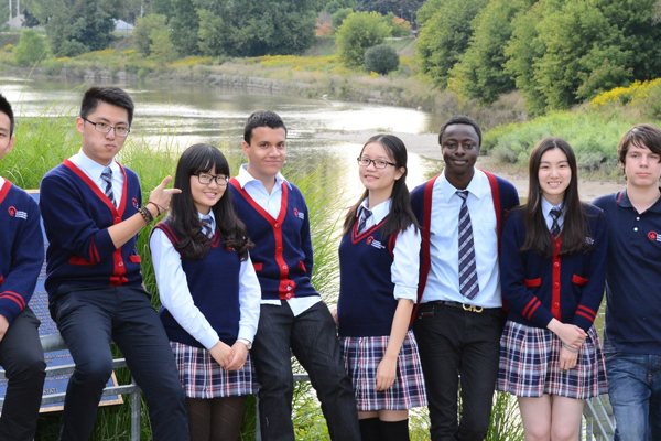 Trường Trung Học London International Academy – London, Ontario, Canada
