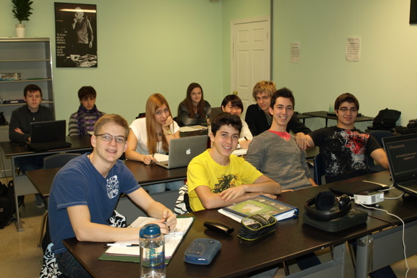 Trường Trung Học Discovery Academy – Richmond Hill, Ontario, Canada