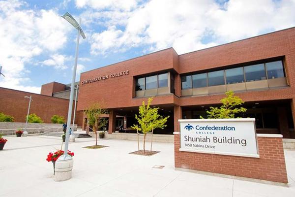 Trường Cao Đẳng Confederartion College – Ontario, Canada