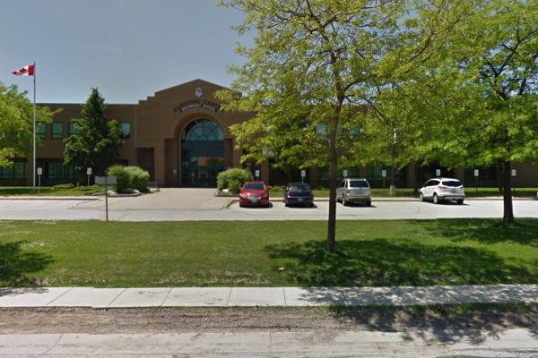 Trường Trung Học Cardinal Carter Catholic Secondary School – Leamington, Ontario, Canada
