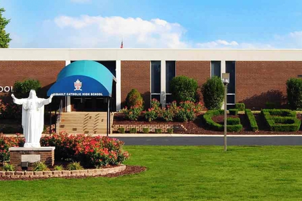 Illinois - Trường Trung Học Gibault Catholic High School - USA