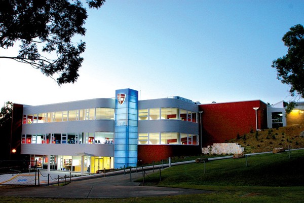 Trường Trung Học Tư Thục John Paul International College - Queensland, Úc