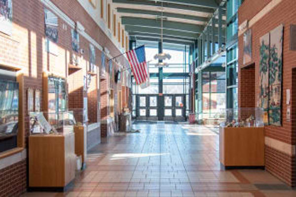 Massachusetts - Trường Trung Học Hopkinton High School - USA