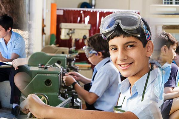 Trường Trung Học Georges River College, Hurstville Boys Campus - New South Wales, Úc