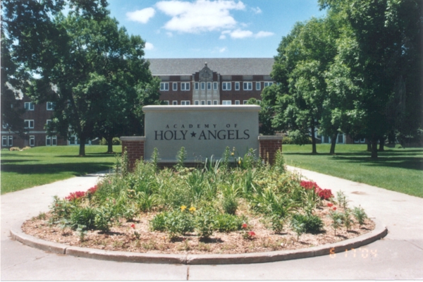 Minnesota - Trường Trung Học Academy of Holy Angels - USA