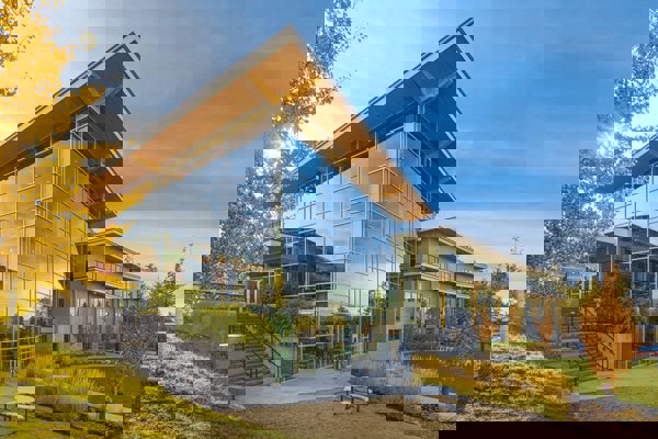 Trường Trung Học Aberdeen Hall Preparatory School – Kelowna, British Columbia, Canada